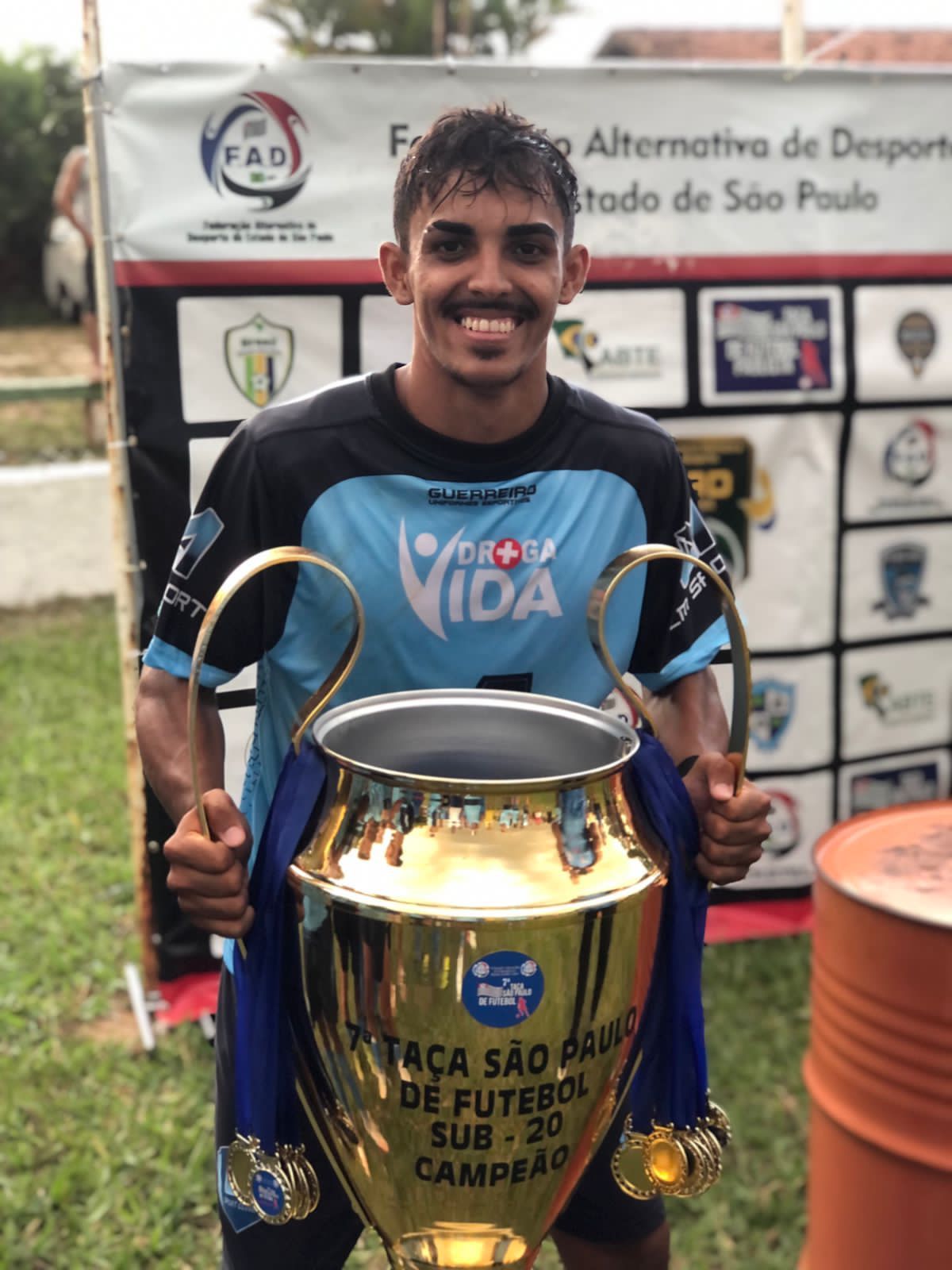 IMG-20220306-WA0360 Zagueiro Monteirense é campeão e eleito craque da Taça São Paulo sub-20