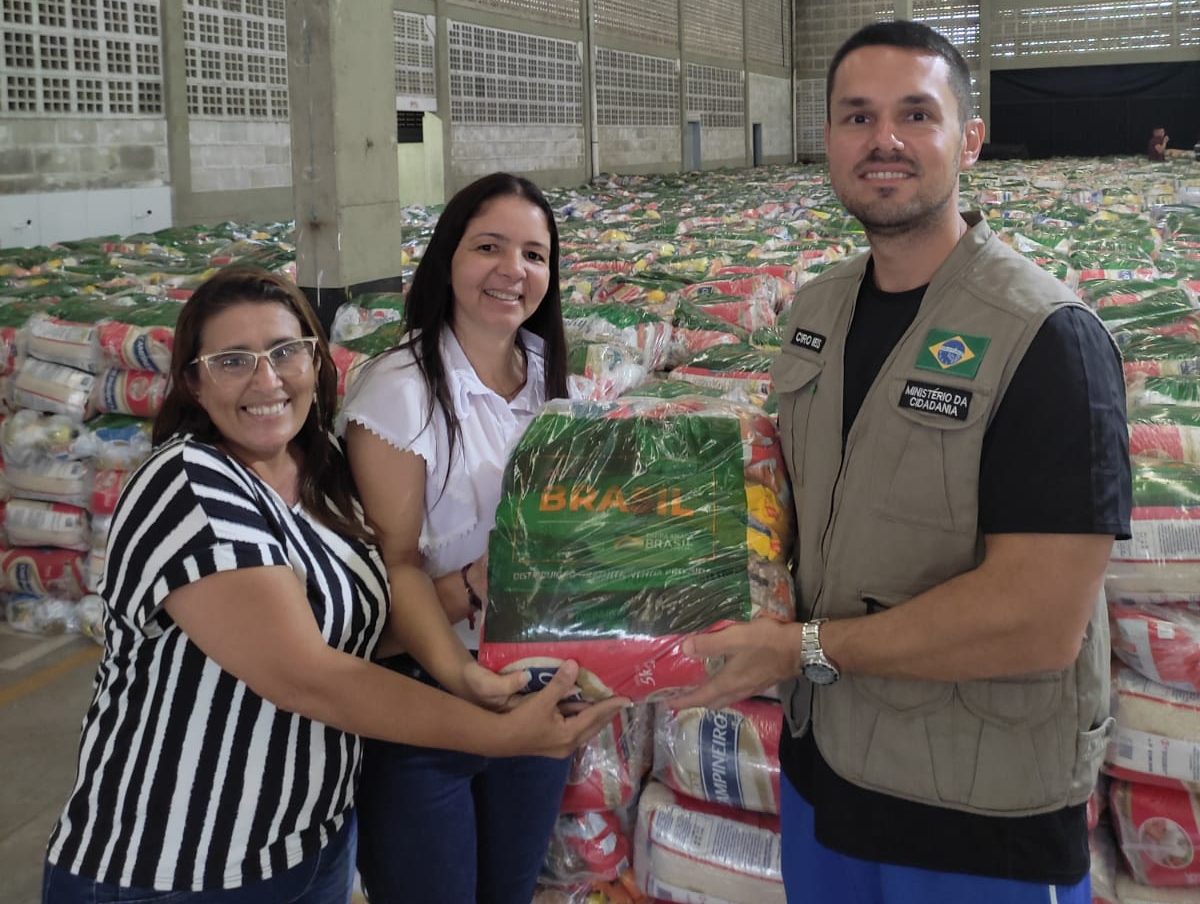 IMG-20220314-WA0028-1-e1647348959702 Monteiro recebe 15 toneladas de alimentos através do programa Ação Brasil