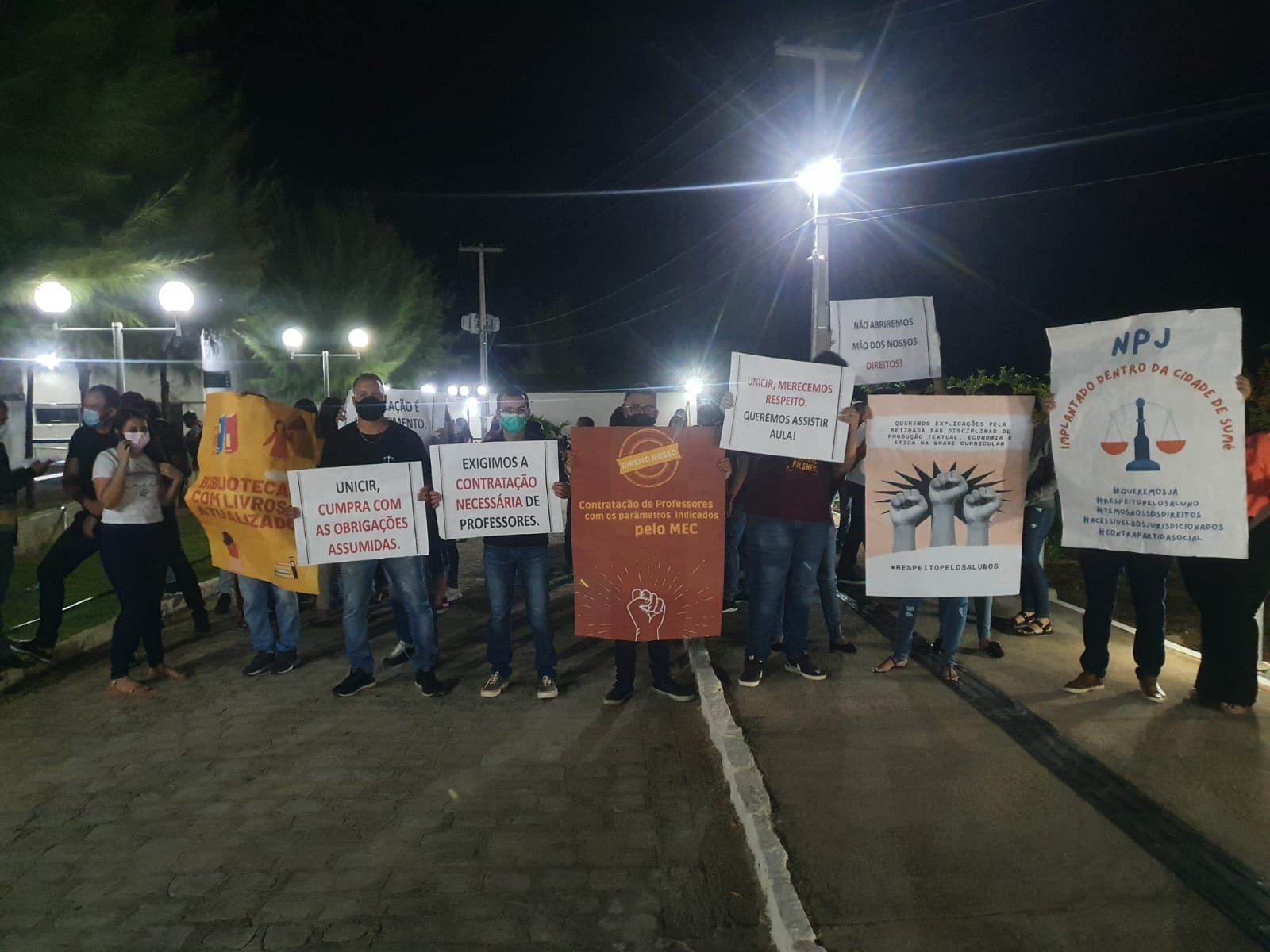 WhatsApp-Image-2022-03-08-at-17.24.14-1 Estudantes da UNICIR fazem protesto contra falta de estrutura da universidade em Sumé