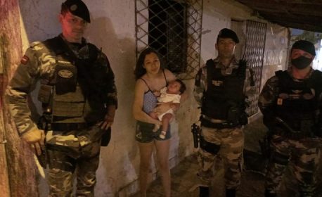 bebe-plf1b6u2miu9e1vb7pne1c0ywlvywlvkj3yxni8cxc Criança fica sem respirar e é salva por policiais militares da Paraíba