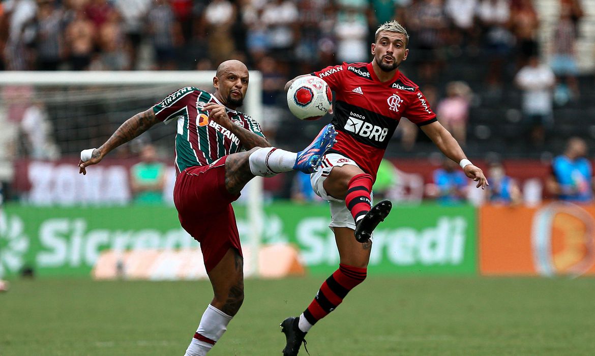 fla-flu Flamengo e Fluminense começam a decidir título do Campeonato Carioca