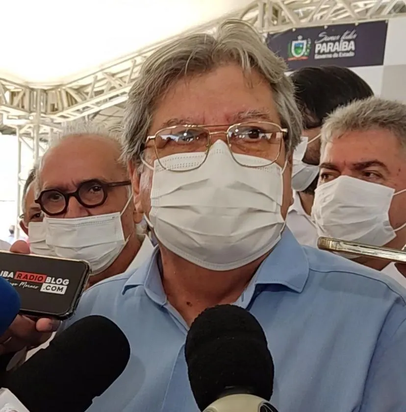 joao-azevedo Azevêdo confirma que próximo Decreto trará autonomia para municípios flexibilizarem uso de máscaras