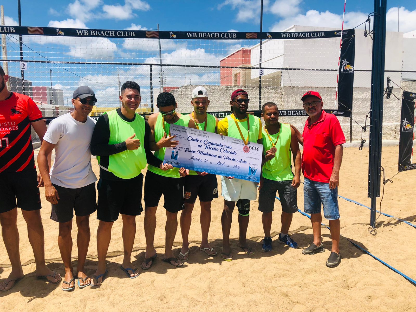 Torneio-3-•-colocada-equipe-de-Zabele Torneio de Vôlei de Areia é realizado com sucesso em Monteiro
