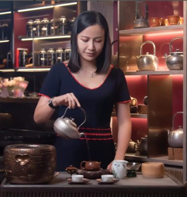 WhatsApp-Image-2022-04-08-at-06.23.29-380x400 Dona de restaurante que serve chá de luxo já investiu R$ 24 milhões na bebida: 'Missão é mostrar ao mundo'