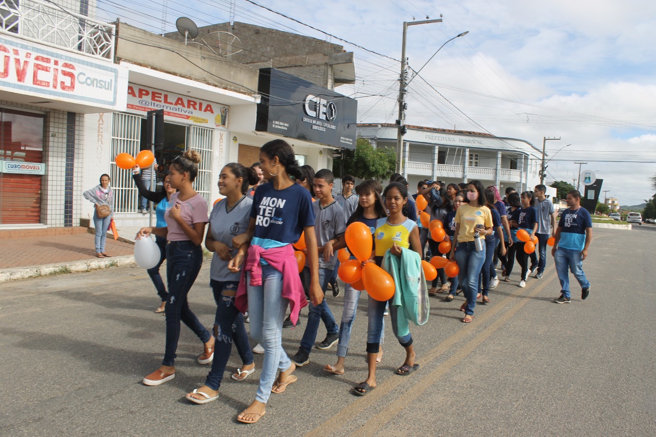 18Maio-SMDS7 Caminhada marca o Dia de Combate ao Abuso e Exploração Sexual de Crianças e Adolescentes em Monteiro