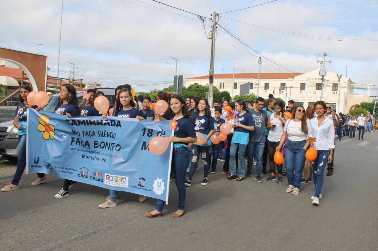 18Maio-SMDS8 Caminhada marca o Dia de Combate ao Abuso e Exploração Sexual de Crianças e Adolescentes em Monteiro