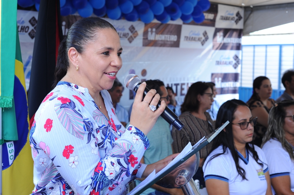 Creche-FBP10 Comunidade da Vila Santa Maria comemora a entrega da reforma da Creche Dr. Fernando Bezerra Paraguay
