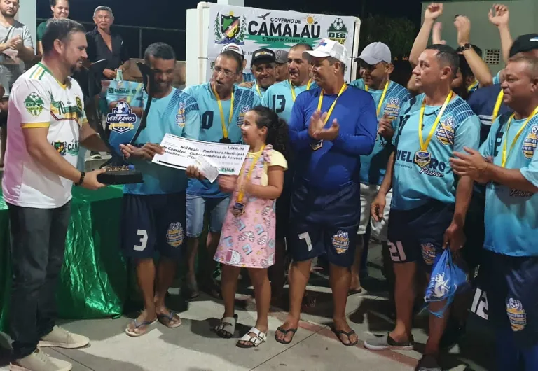 IMG-8415-14 Em Camalaú: Prefeito Bira entregue troféus e premiação do Campeonato de Futebol Master