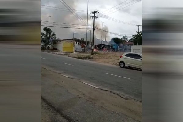 barraca_fogos-599x400 VÍDEO: explosão de fogos em barraca de Campina Grande assusta população