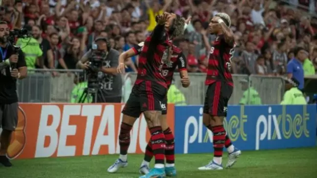 fla-flu Hugo brilha, Gabigol marca e Flamengo vence o Fluminense de virada no Brasileirão