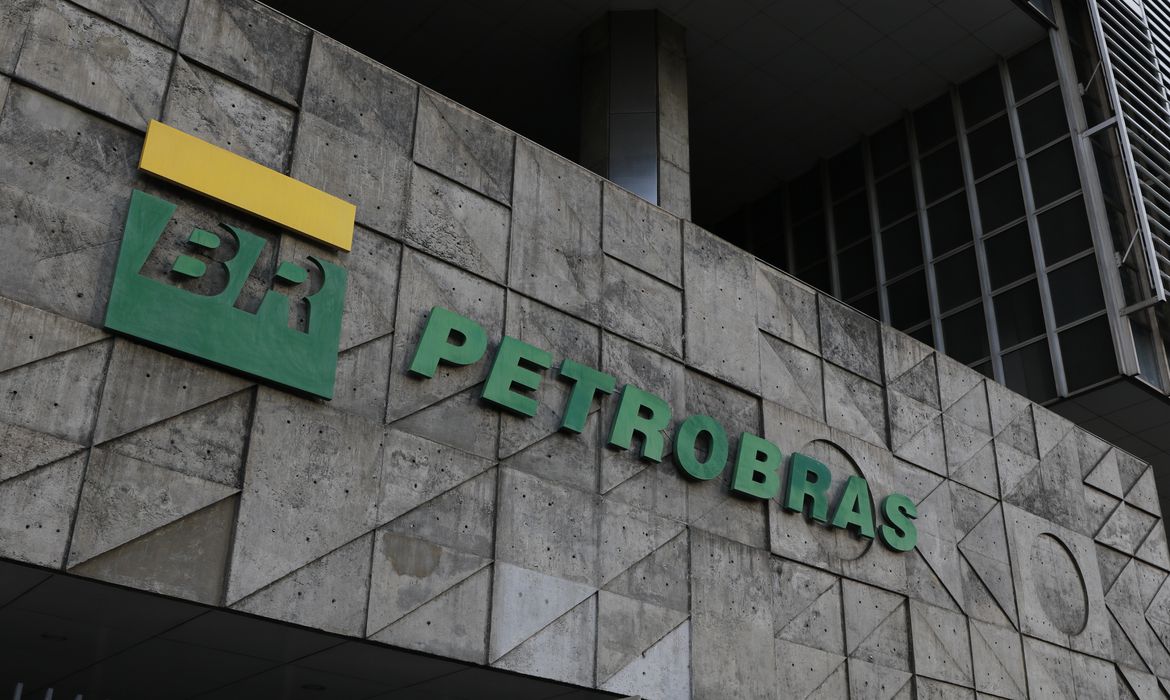 petrobras “Vamos dar sequência”, diz Guedes sobre estudos para privatizar Petrobras