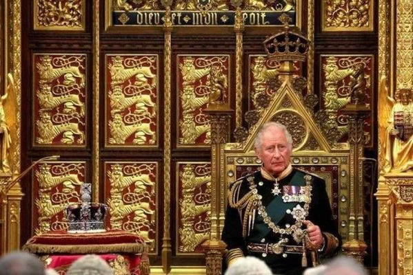 principe_charles-599x400 Em momento histórico, príncipe Charles substitui Elizabeth II pela primeira vez em 'discurso do trono'