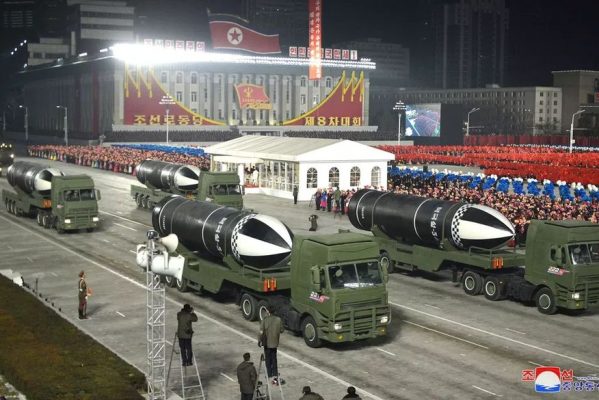 2021-01-14t231946z-1109986435-rc2z7l9x6ai8-rtrmadp-3-northkorea-politics-599x400 Coreia do Sul detecta testes de mísseis da Coreia do Norte