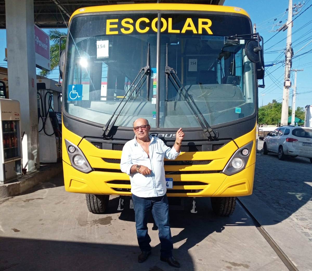 Novo-onibus-Monteiro Caminho Para a Escola: Monteiro recebe um novo ônibus escolar e aumenta frota