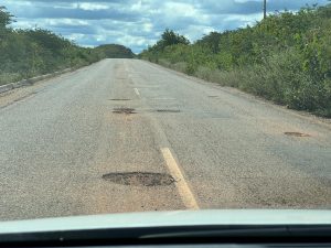 WhatsApp-Image-2022-07-19-at-08.15.03-3-300x225-1 O descaso e o perigo em uma das principais rodovias do Cariri entre os municípios de Monteiro e Zabelê