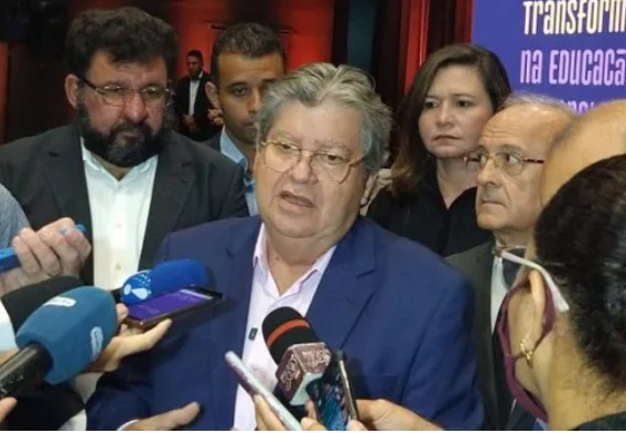 joao-azevedo “Não é vontade pessoal, é análise política”, diz João Azevêdo no tocante a escolha do vice-governador na sua chapa