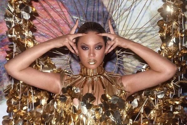renaissance-05-599x400 Beyoncé lança novo álbum e agradece fãs que não ouviram ‘versão vazada’