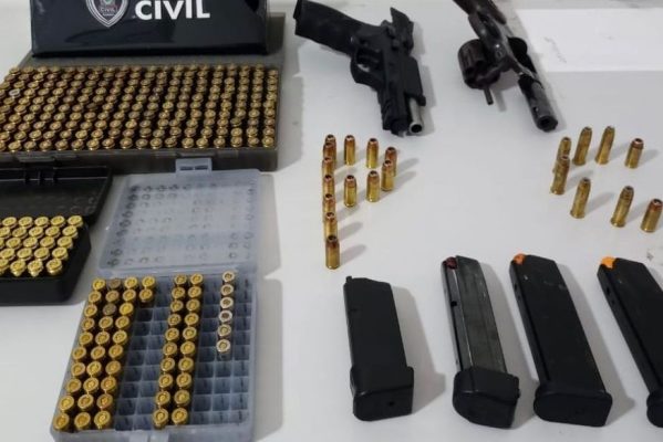 whatsapp_image_2022-07-19_at_064159-1-599x400 Polícia Civil prende dois homens e apreende armas e munições no Sertão da Paraíba