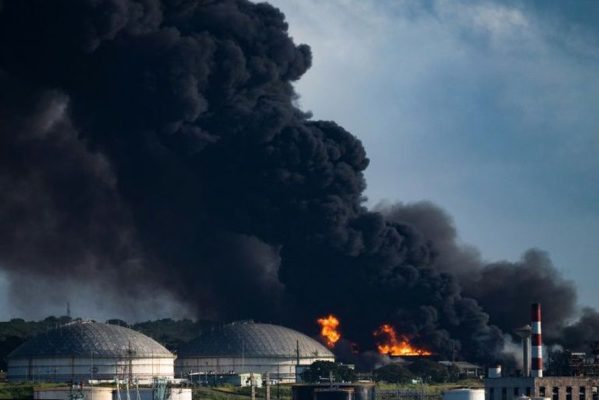 4556e87d763e9058761042c83df1c01f19605e4a-1-1-599x400 Segundo tanque de petróleo desaba em grande incêndio em Cuba