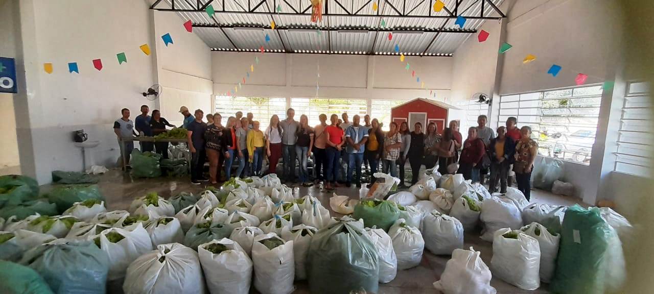 DMDS-vis06 Prefeitura de Monteiro recebe mais 50 toneladas de verduras durante visita do secretário da Economia Solidária da Paraíba