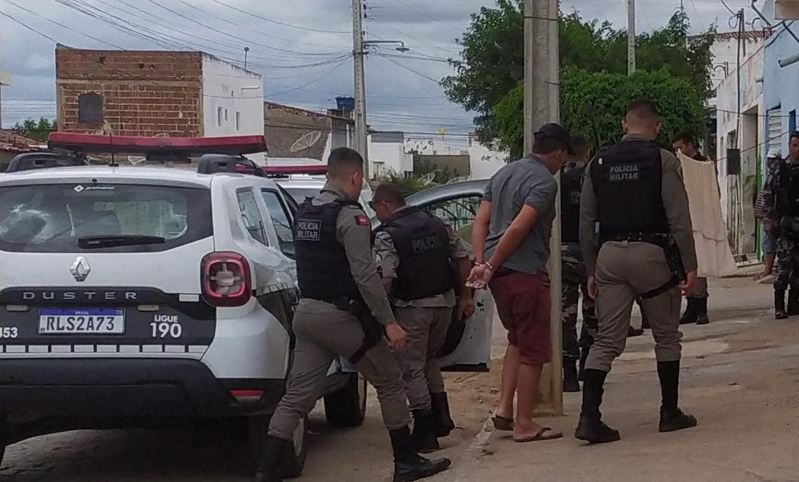 IMG-20220813-WA0188-e1660405614418 Acusado de tentativa de homicídio no centro de Monteiro é preso por Policiais Mitrares