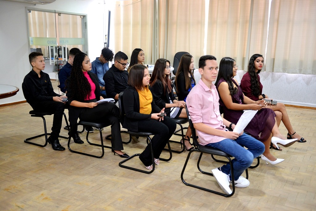 IMG-20220825-WA0314 Câmara de Monteiro recebe sessão “Jovem Parlamentar” em homenagem ao mês da juventude. Veja fotos