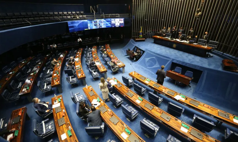 plenario_do_senado_federal_ Senado abre concurso para 22 vagas com salários que podem passar de R$ 33 mil
