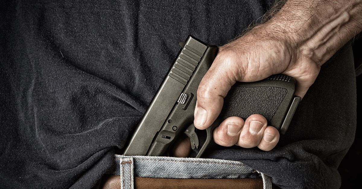 porte-ilegal-de-arma-de-fogo Homem é detido por porte ilegal de arma de fogo em Sertânia