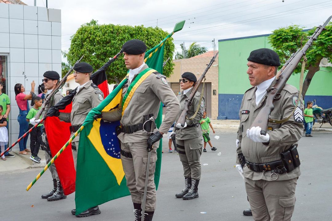 1062737863 Prefeitura de São João do Tigre, realiza Desfile Cívico em homenagem à Pátria