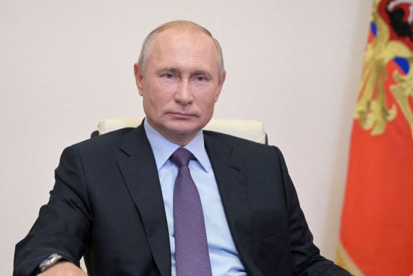 2022-03-03t174224z_1511272162_rc25vs9aujqh_rtrmadp_3_ukraine-crisis-putin-operations-599x400 Putin diz que Rússia quer acabar a guerra e acusa Ucrânia de querer lutar