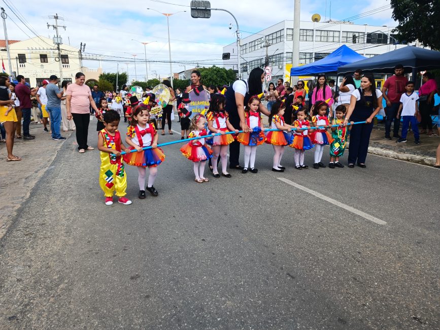 IMG_20220907_081134-867x650 Confira imagens do desfile cívico da Independência na manhã desta quarta-feira em Monteiro