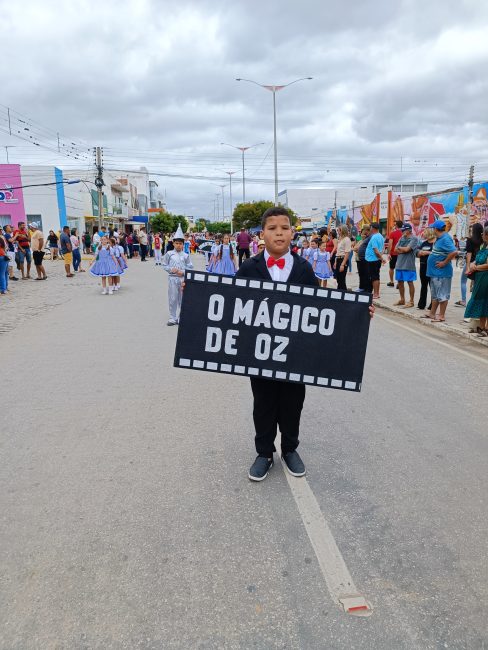 IMG_20220907_085036-488x650 Confira imagens do desfile cívico da Independência na manhã desta quarta-feira em Monteiro