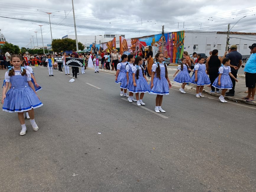 IMG_20220907_085054-867x650 Confira imagens do desfile cívico da Independência na manhã desta quarta-feira em Monteiro