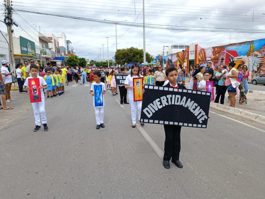 IMG_20220907_085129-867x650 Confira imagens do desfile cívico da Independência na manhã desta quarta-feira em Monteiro