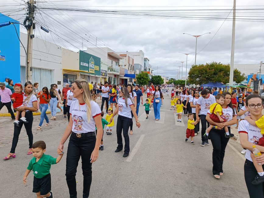 IMG_20220907_085358-867x650 Confira imagens do desfile cívico da Independência na manhã desta quarta-feira em Monteiro