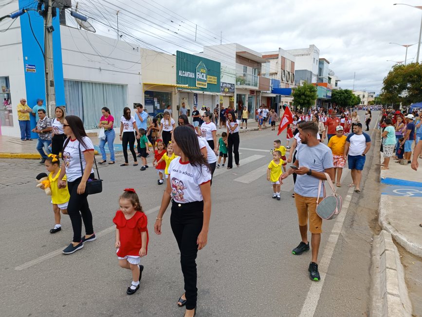 IMG_20220907_085410-867x650 Confira imagens do desfile cívico da Independência na manhã desta quarta-feira em Monteiro