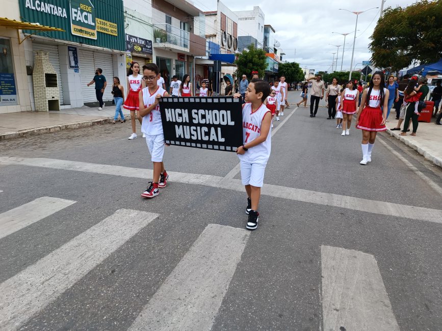 IMG_20220907_085441-867x650 Confira imagens do desfile cívico da Independência na manhã desta quarta-feira em Monteiro