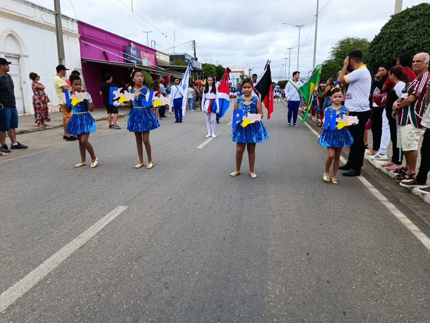 IMG_20220907_092959-867x650 Confira imagens do desfile cívico da Independência na manhã desta quarta-feira em Monteiro