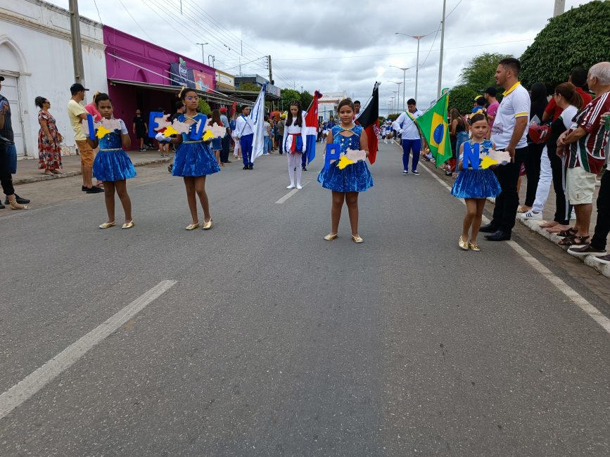 IMG_20220907_093002-867x650 Confira imagens do desfile cívico da Independência na manhã desta quarta-feira em Monteiro