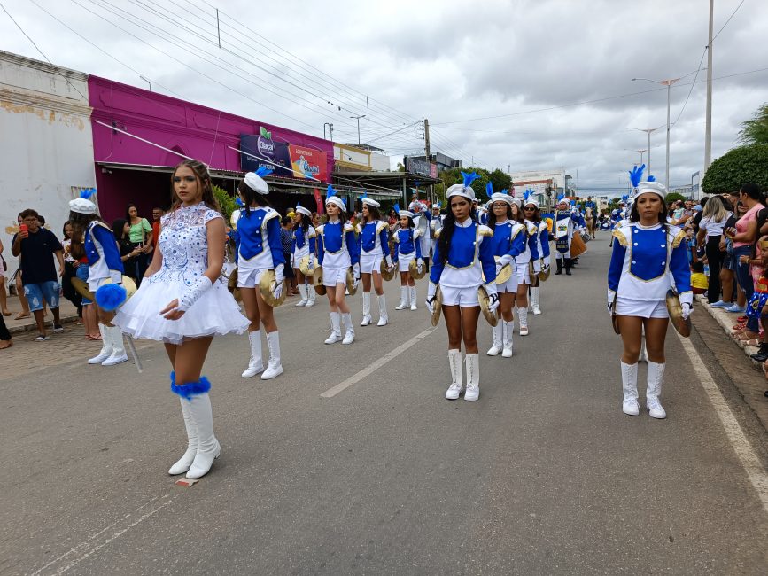 IMG_20220907_093115-867x650 Confira imagens do desfile cívico da Independência na manhã desta quarta-feira em Monteiro