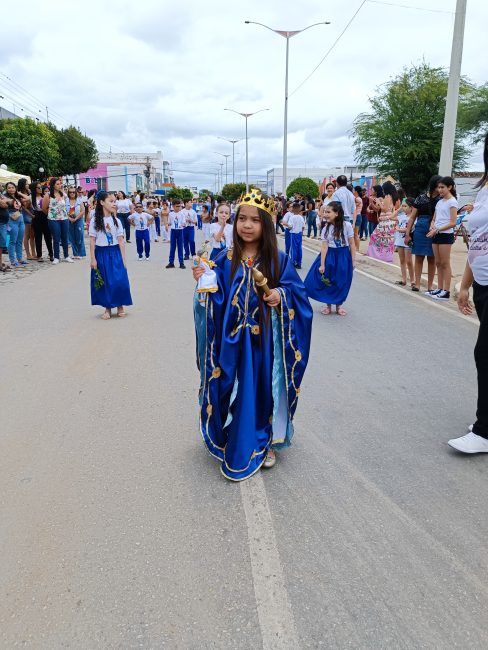 IMG_20220907_093634-488x650 Confira imagens do desfile cívico da Independência na manhã desta quarta-feira em Monteiro