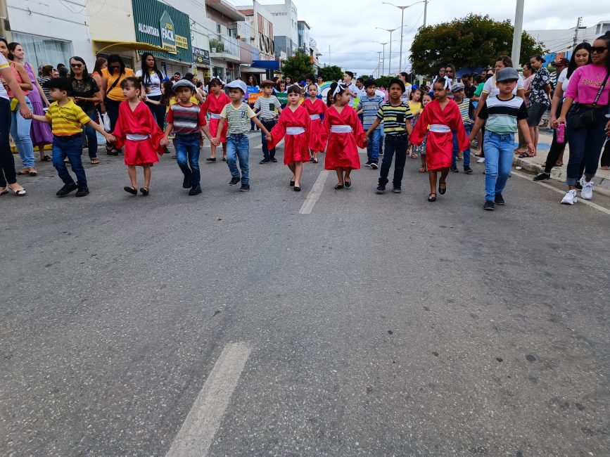 IMG_20220907_093955-867x650 Confira imagens do desfile cívico da Independência na manhã desta quarta-feira em Monteiro