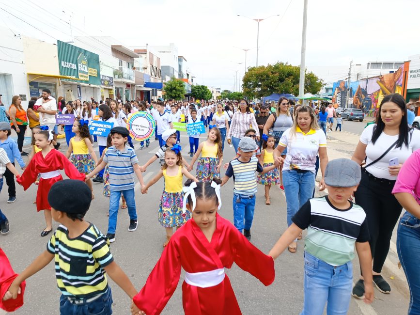 IMG_20220907_094002_1-867x650 Confira imagens do desfile cívico da Independência na manhã desta quarta-feira em Monteiro