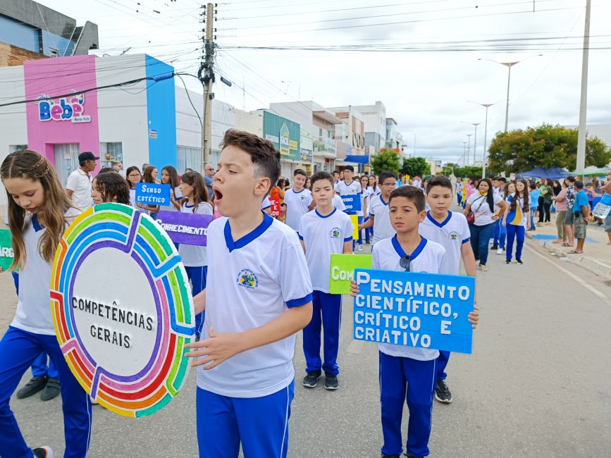 IMG_20220907_094025-867x650 Confira imagens do desfile cívico da Independência na manhã desta quarta-feira em Monteiro
