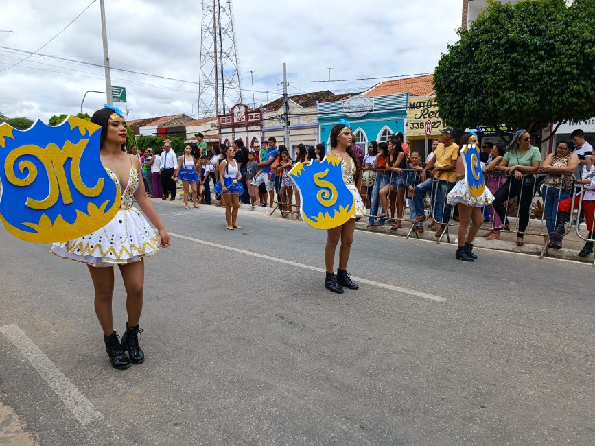 IMG_20220907_102424-867x650 Confira imagens do desfile cívico da Independência na manhã desta quarta-feira em Monteiro