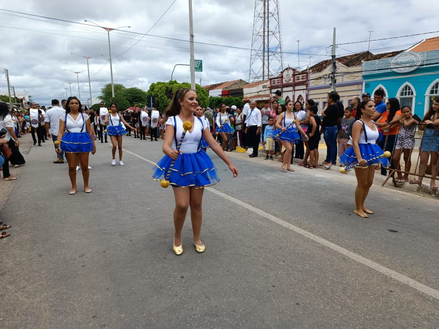 IMG_20220907_102432-867x650 Confira imagens do desfile cívico da Independência na manhã desta quarta-feira em Monteiro