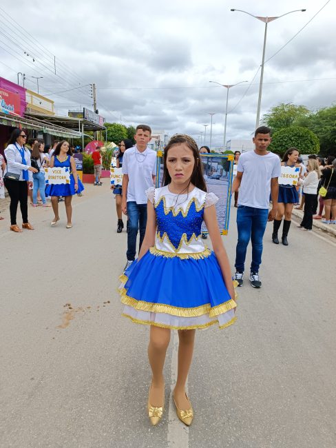 IMG_20220907_102738-488x650 Confira imagens do desfile cívico da Independência na manhã desta quarta-feira em Monteiro
