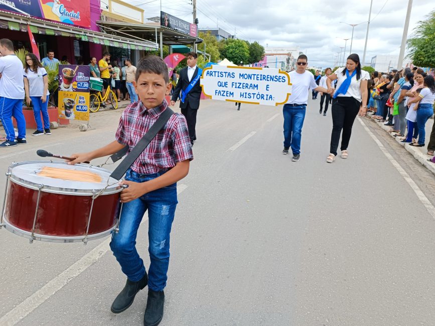 IMG_20220907_102808-867x650 Confira imagens do desfile cívico da Independência na manhã desta quarta-feira em Monteiro