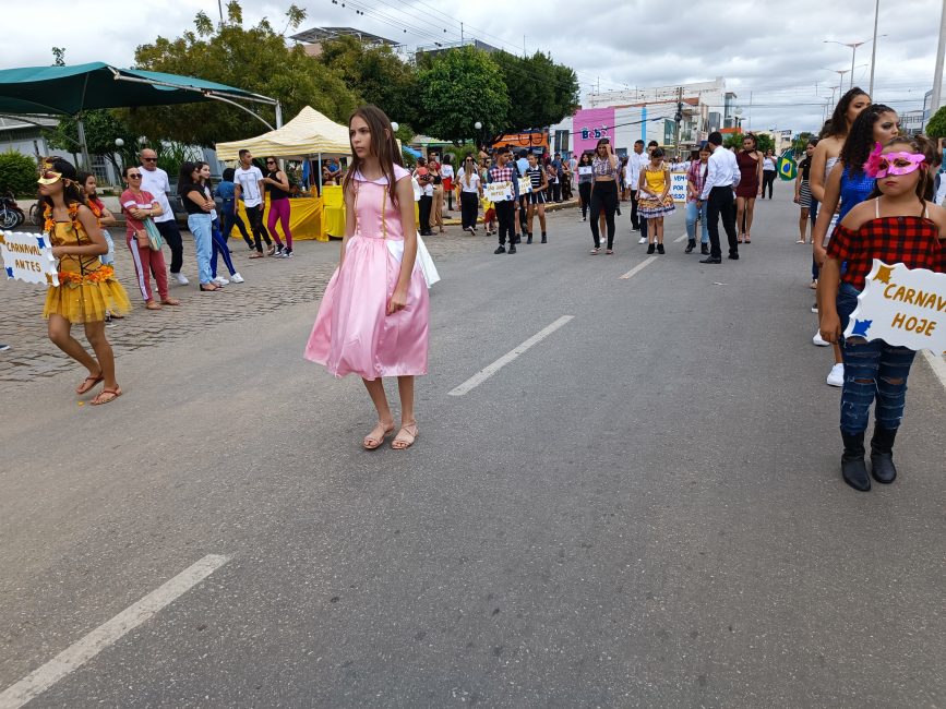 IMG_20220907_102854-867x650 Confira imagens do desfile cívico da Independência na manhã desta quarta-feira em Monteiro