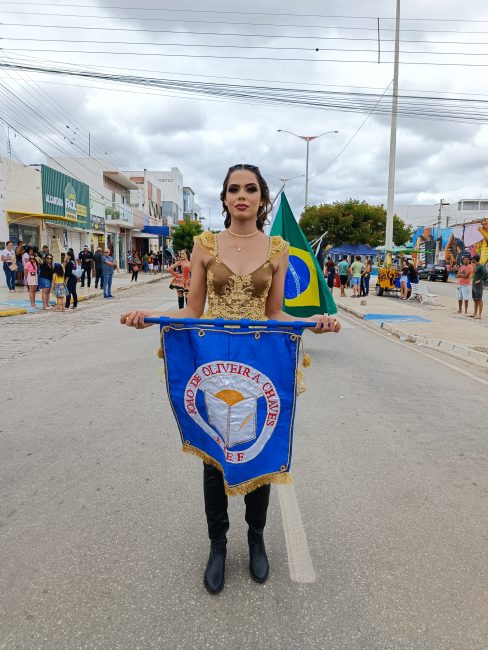 IMG_20220907_103129-488x650 Confira imagens do desfile cívico da Independência na manhã desta quarta-feira em Monteiro
